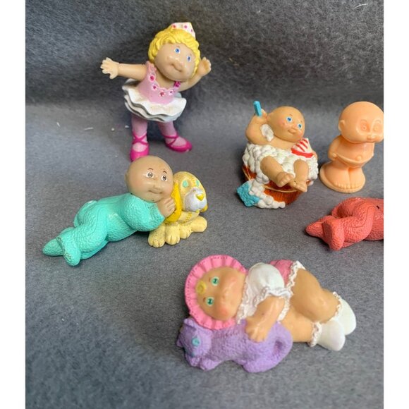 Cabbage Patch Kids 1984 Miniature Figurines Set of 6 Collectible Vintage - Picture 2 of 9